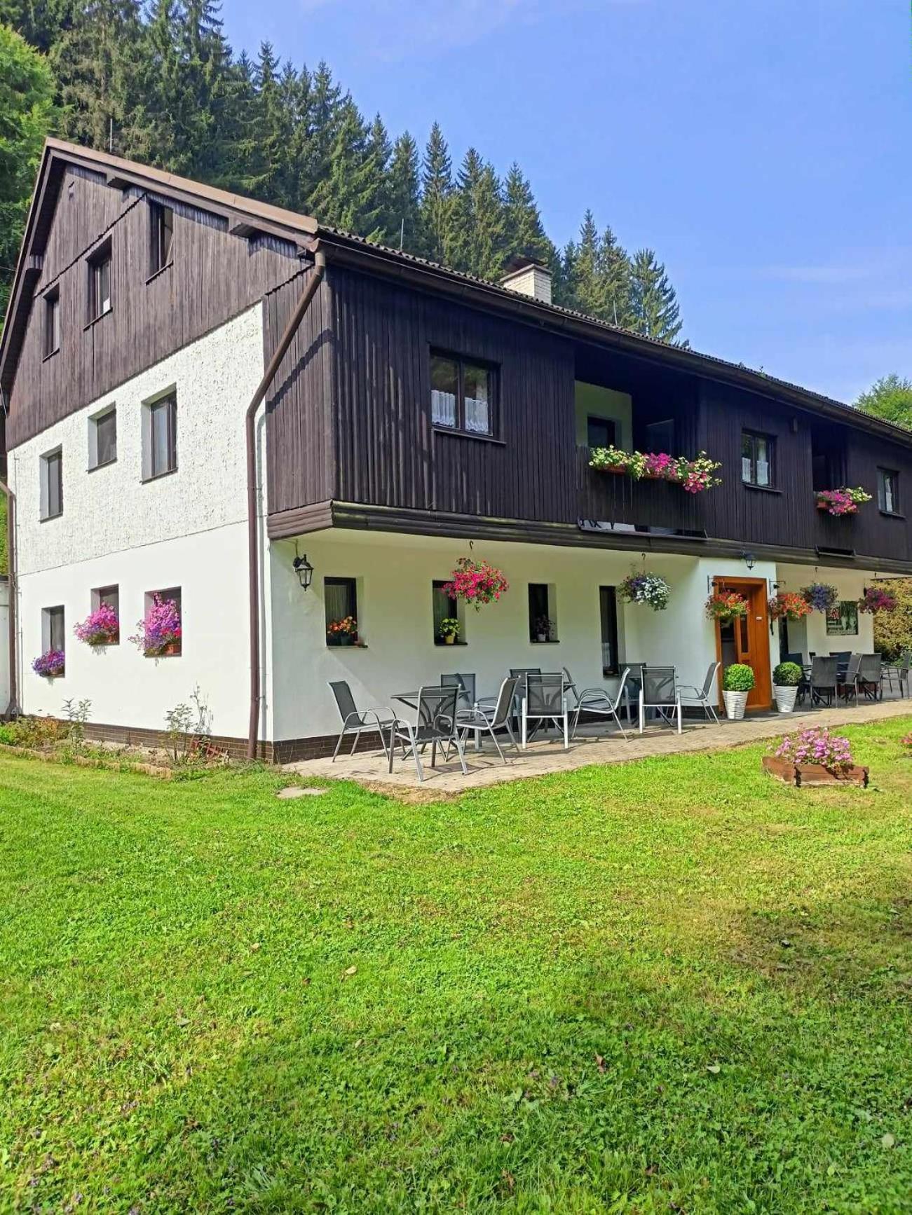 Pension Tara Teplice nad Metují Exterior photo
